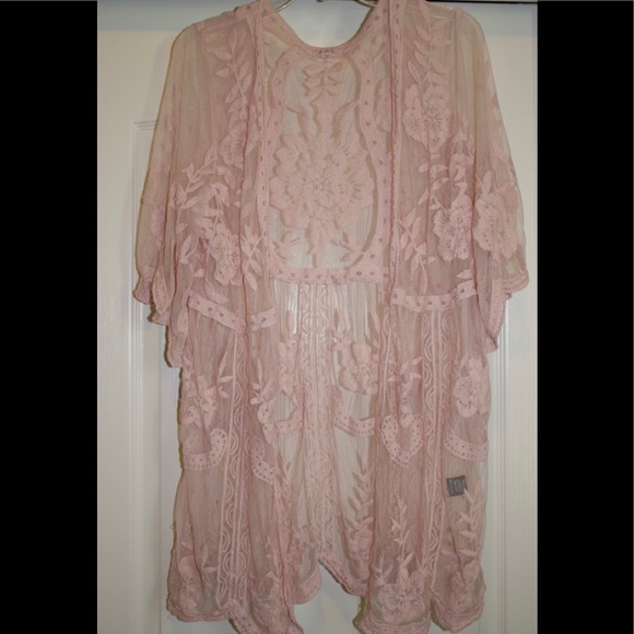 POL Tops - Pink lace kimono